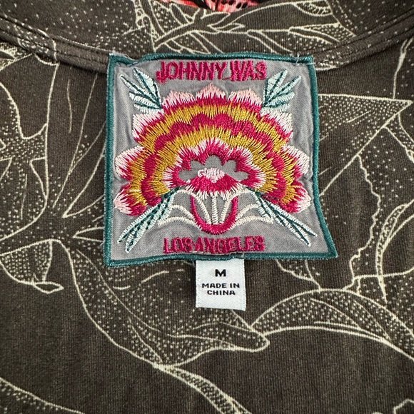 Johnny Was Zippy Favorite 3/4 Sleeve V-Neck Tee. Sold out - Picture 5 of 5